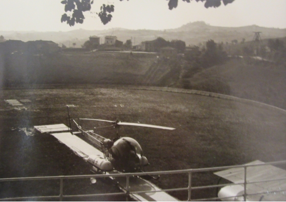 Poggio Diana: 1961, elicottero atterrato nell'arena di volo