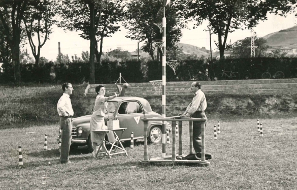 Gara Automobilistica - Collezione BIblioteca G.D.Romagnosi: 1961, Ponte automobilistico Napoli-Milano organizzato dai giornali 'Il mattino' e 'Corriere di Napoli'