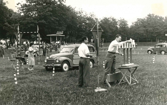 Gara Automobilistica - Collezione BIblioteca G.D.Romagnosi: 1961, Ponte automobilistico Napoli-Milano organizzato dai giornali 'Il mattino' e 'Corriere di Napoli'