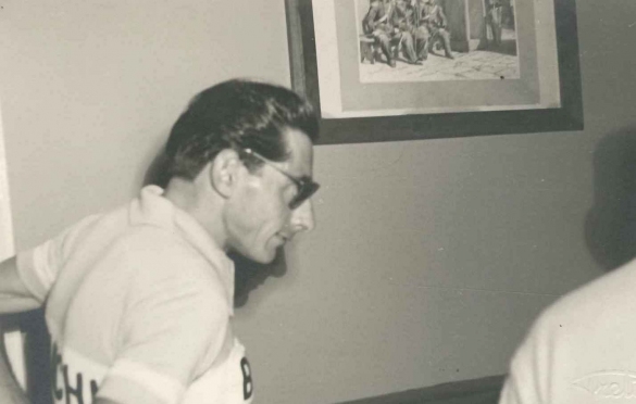 1950 Giro d'Italia 33 edizione - Collezione Biblioteca comunale G.D. Romagnosi: 24 Maggio 1950 -  Fausto Coppi a Salsomaggiore Terme nella prima  tappa del giro in arrivo da Milano. Coppi alloggiò con la squadra presso l'albergo Villa Fiorita