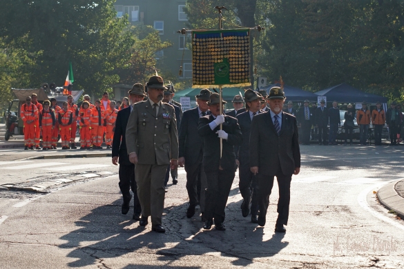 Raduno Alpini: Sfilata delle autorità ANA con il Col.Bonato