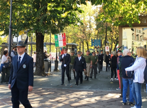 Raduno Alpini a Salsomaggiore Terme: Sfilata in viale Romagnosi