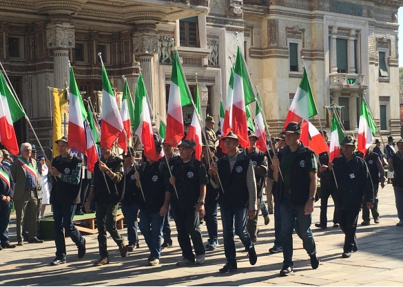 Raduno Alpini a Salsomaggiore Terme: Delegazioni ANA in piazza Berzieri