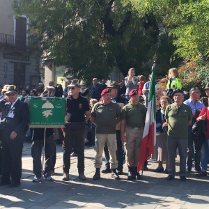 Alpini Paracadutisti e la delegazione Paracadutisti della Folgore