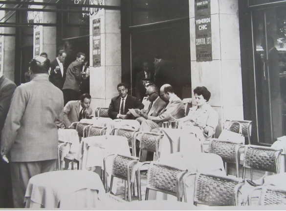 Habib Bourghiba : 1960 circa - Il Presidente della Repubblica Tunisina, Habib Bourghiba ospite in città, seduto al Teatro Nuovo