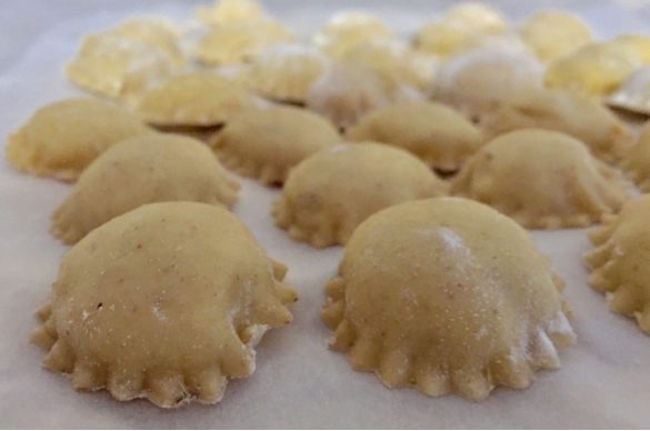 Anolini al Pane e Formaggio Ricetta della Tradizione: Prodotto De-C.O - Denominazione Comunale di Origine - Alimento tipico della tradizione