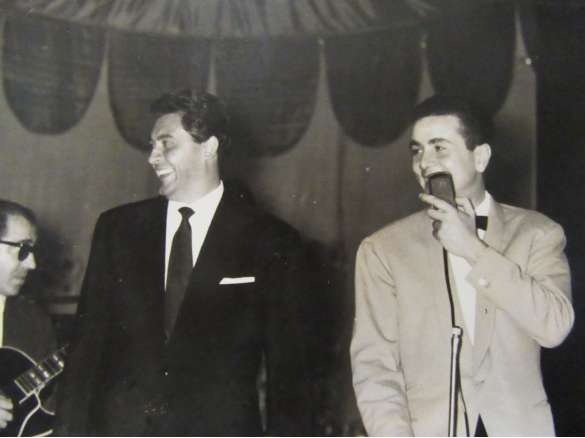 Teatro Nuovo Salsomaggiore Terme: Anni '60 del Novecento - Achille Togliani e Enzo Tortora sul palco del Teatro 