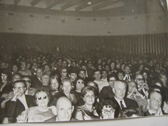 Teatro Nuovo Salsomaggiore Terme: Anni '60 del Novecento - Il pubblico al Teatro Nuovo di Salsomaggiore