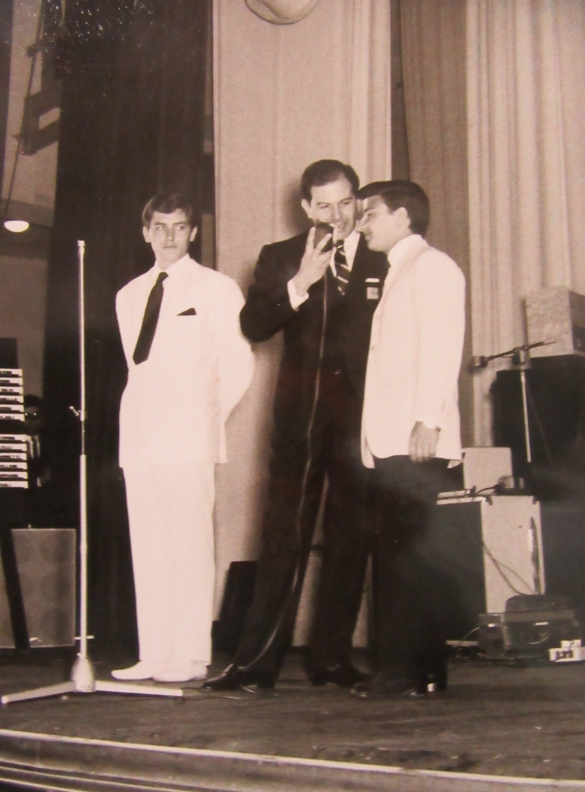 Teatro Nuovo Salsomaggiore Terme: Anni '60 del Novecento - Maria Enrico Saluno sul palco del Teatro Nuovo di Salsomaggiore