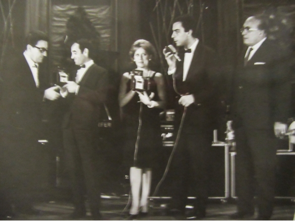 Teatro Nuovo Salsomaggiore Terme: Anni '60 del Novecento - Ospiti sul palco del Teatro Nuovo: presenta Daniele Piombi