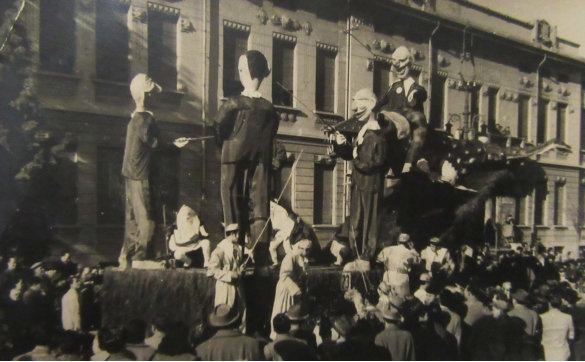 Collezione Biblioteca Comunale G.D. Romagnosi : Fine anni '50 del Novecento - Corso mascherato 