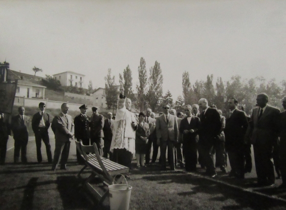 Stadio Francani - Collezione Biblioteca Comunale G.D. Romagnosi : Anno 1967 - Inaugurazionedello stadio cittadino con la benedizione di Don Ersilio Tonini