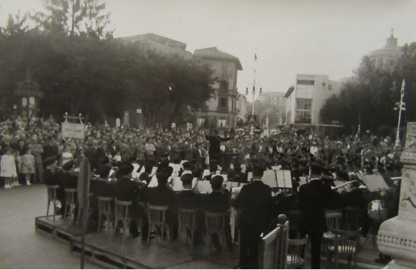 Concerto bandistico in piazza: Anni '60 del Novecento  