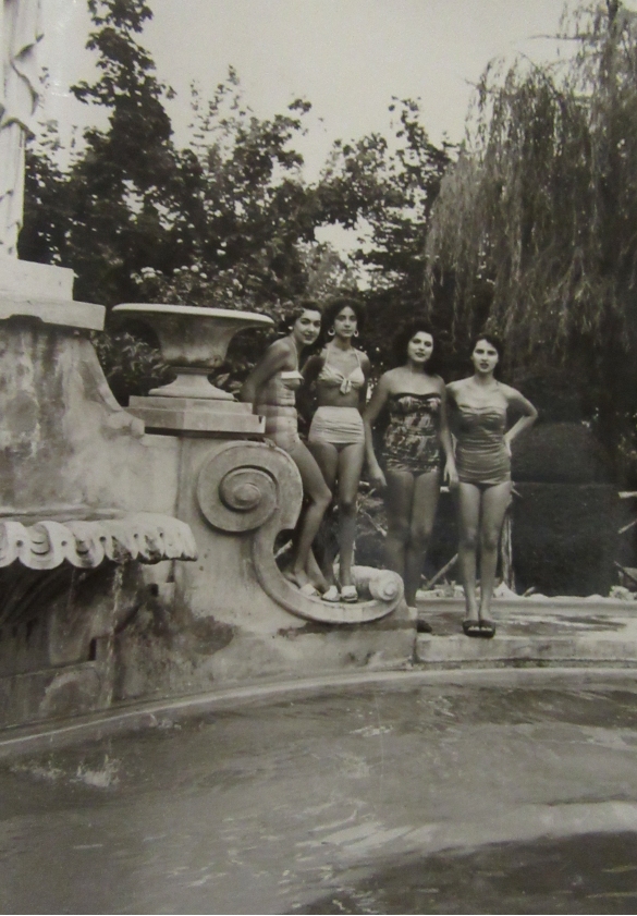 1960 Miss Italia - Collezione Biblioteca Comunale G.D. Romagnosi: settembre 1960 - Alcune candidate al concorso a bordo vasca