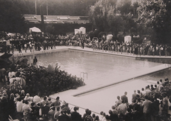 1961Concorso Nazionale  Miss Italia - Collezione Biblioteca Comunale G.D. Romagnosi: Settembre 1961 - Sfilata delle miss in piscina Leoni