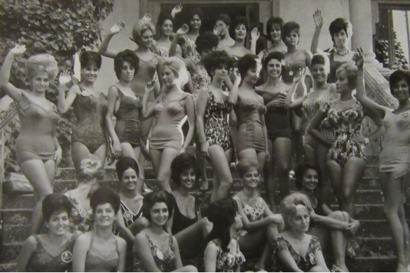 1961 Concorso Nazionale Miss Italia : settembre 1961 - Foto di gruppo delle aspiranti Miiss Italia