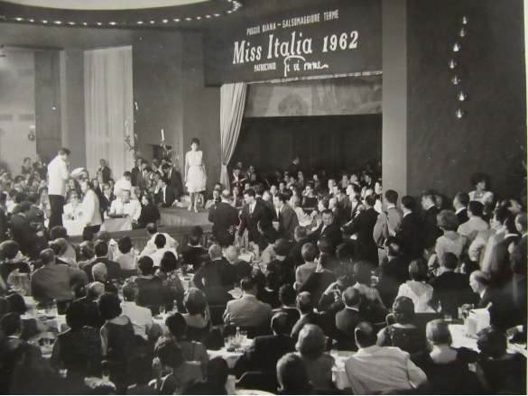 1962 Concorso Nazionale Miss Italia - Collezione Biblioteca Comunale G.D. Romagnosi: Settembre 1962 - Sfilata al Poggio Diana