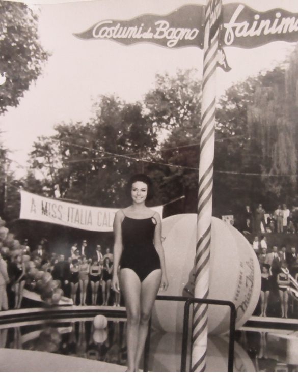 1964 Concorso Nazionale Miss Italia - Collezione Biblioteca Comunale G.D. Romagnosi: settembre 1964 - Sfilata in costume da bagno
