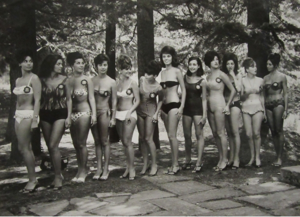 1964 Concorso Nazionale Miss Italia - Collezione Biblioteca Comunale G.D. Romagnosi: settembre 1964 - Le candidate miss in costume da bagno