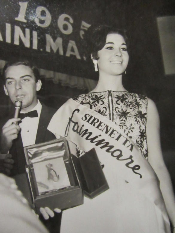 1965 Concorso Nazionale Miss Italia - Collezione Biblioteca Comunale G.D. Romagnosi: 5 settembre 1965 - Miss Costume Faini Mare Matilde Faggiana