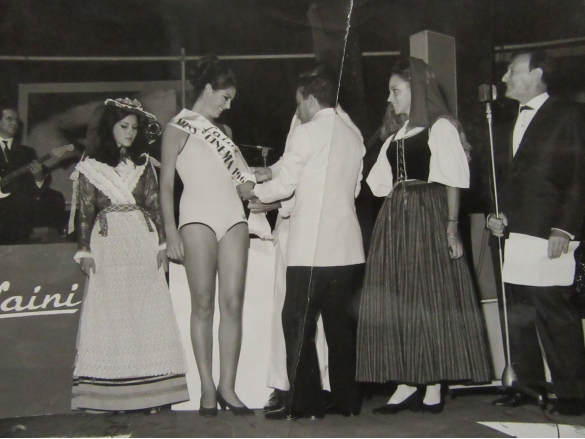 1965 Concorso Nazionale Miss Italia - Collezione Biblioteca Comunale G.D. Romagnosi: 5 settembre 1965 - L'incoronazione di Miss Cinema Gilda Giuffrida