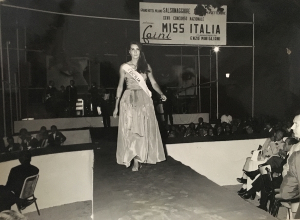 1966 Concorso Nazionale Miss Italia - Collezione Biblioteca Comunale G.D. Romagnosi: settembre 1966 - Miss Sicilia daniela Giordano, vincitrice della 27 edizione del concorso