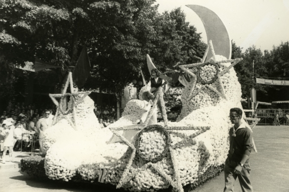 1958 Corso di Fiori - Collezione BIblioteca G.D.Romagnosi: Giugno 1958 - n. 7 Ninna nanna del cavallino, carro medio presentato da Nino Bandini