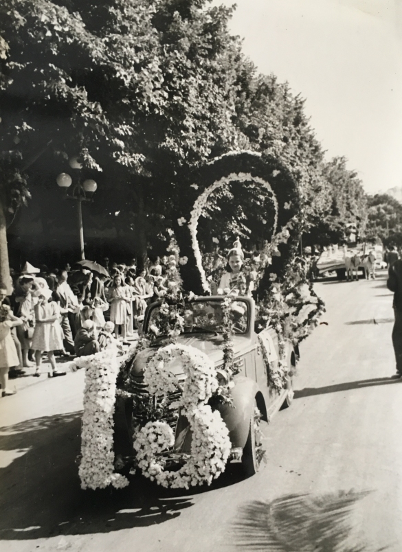 1951 Corso di Fiori - Collezione BIblioteca G.D.Romagnosi: Giugno 1951 - n. 5 Fata fortuna (autovettura)