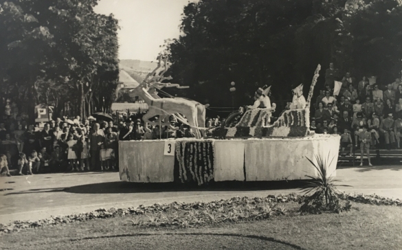 1950 Corso di Fiori - Collezione BIblioteca G.D.Romagnosi: Giugno 1950 - n. 3 C'era una volta, carro grande