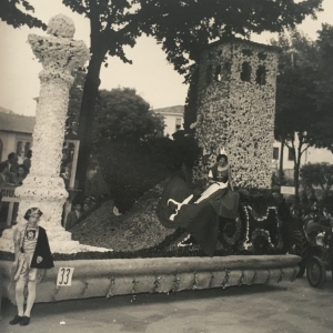 1954 Corso di Fiori - Collezione BIblioteca G.D.Romagnosi: Giugno 1954 - n. 33 Trieste mia, carro medio fuori concorso della Famiglia Salsese