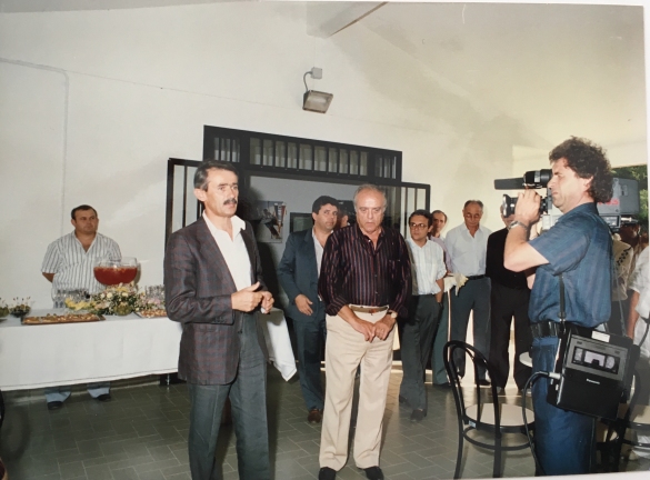 Centro Turistico Sportivo di Tabiano: 31 luglio 1988  - Inaugurazione chalet, il dott. Giuliano Saccani Direttore Azienda di Cura con di fianco Il Sindaco Giorgio Coperchini