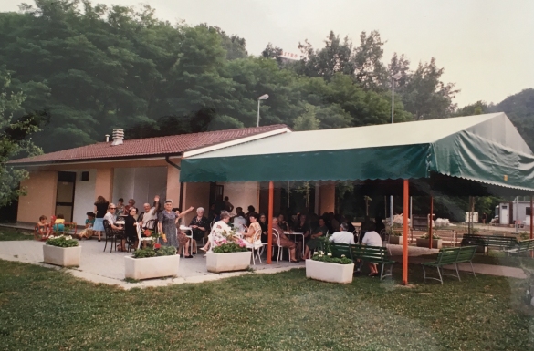 Centro Turistico Sportivo di Tabiano: Agosto 1988  - Turisti in vacanza affollano il nuovo centro turistico di Tabiano