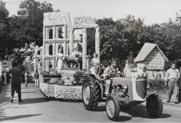 1960 Corso di Fiori - Collezione BIblioteca G.D.Romagnosi: 19 giugno 1960 - Carro n. 18 Lazio