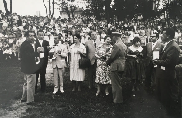 Concorso Ippico di Salsomaggiore- Collezione Biblioteca Comunale G.D. Romagnosi: 13 agosto 1960 - Il pubblico intervenuto all'evento