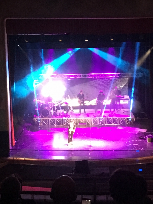 Teatro Nuovo: Spettacolo