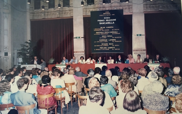 Selezione Premio Bancarella - Collezione Biblioteca Comunale G.D. Romagnosi: 21 giugno 1986, Terme Berzieri - XXIV edzione  del premio letterario, ospite Maurizio Costanzo