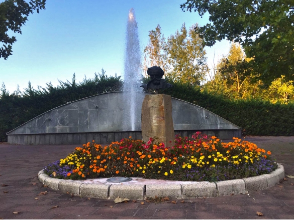Tabiano, piazza Verdi: Il busto bronzeo dedicato al Maestro Giuseppe Verdi