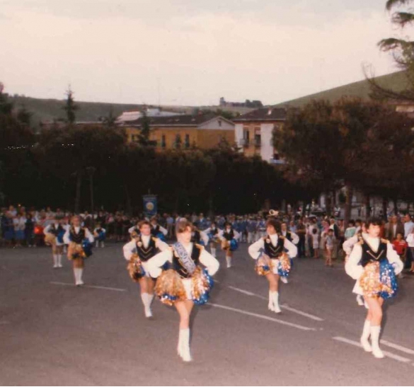 Tabiano Sfilata della Banda di Salsomaggiore - Collezione Biblioteca Comunale G.D. Romagnosi: Anni '80 del Novecento