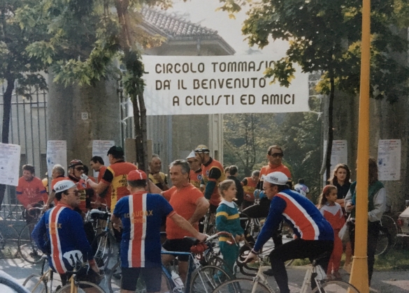 Manifestazione Ciclistica - Collezione Biblioteca Comunale G.D. Romagnosi: Salsomaggiore, 28 settembre 1986 - Manifestazione ciclistica otganizzata dall'Istituto Tommasini