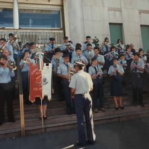 Tabiano, Manifestazione - Collezione Biblioteca Comunale G.D. Romagnosi: 19 luglio 1987 - Esibizione di gruppi folk davanti alle Terme Respighi	
