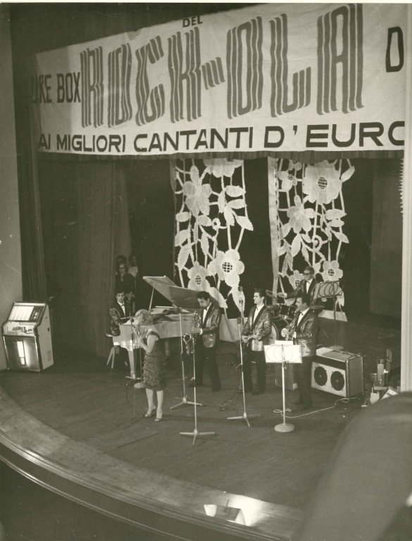 Festival Europeo del Juke Box: 21 settembre 1961 - Il Quintetto di Piero Bertani accompagna i cantanti nell'esibizione canora
