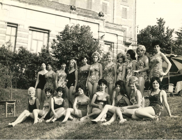 1961 Concorso Nazionale Miss Cinema- Collezione Biblioteca Comunale G.D. Romagnosi: 24 giugno 1961 - Le candidate partecipanti al concorso Miss Cinema