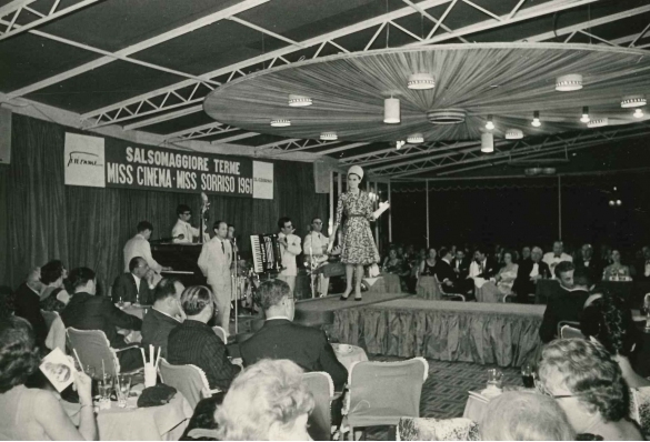 1961 Concorso Nazionale Miss Cinema- Collezione Biblioteca Comunale G.D. Romagnosi: 24 giugno 1961 -Le miss in una elegante sfilata di moda 
