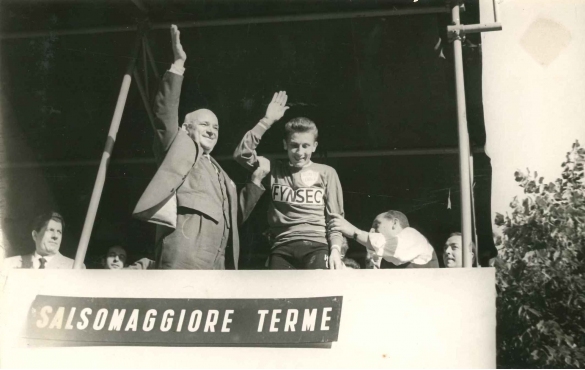 1959 Giro d'Italia - Collezione Biblioteca comunlae G.D Romagnosi: 17 maggio 1959 - Rik Van Looy vincitore di tappa e prima Maglia Rosa del 42° Giro d'Italia	