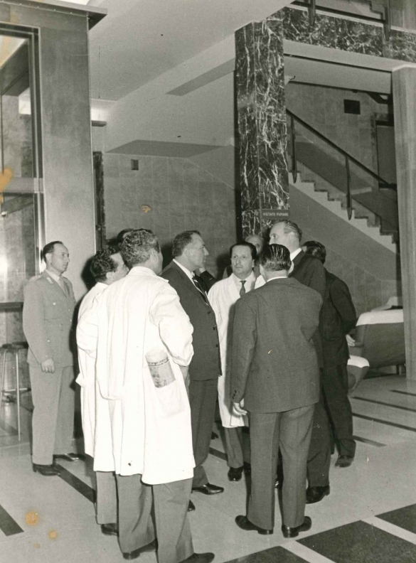 Terme di Tabiano - Collezione BIblioteca G.D.Romagnosi: Anni '60 del Novecento - Delegazione in visita alle terme di Tabiano