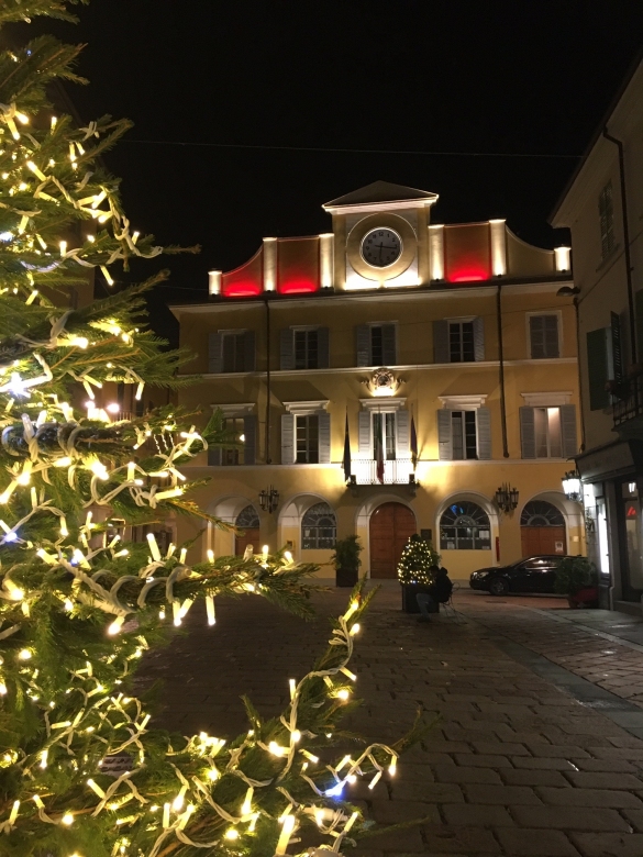 Luminarie di Natale: Festa di luci in città	
