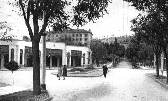 Viale Romagnosi e Piazza del Popolo: Anni '30 del Novecento