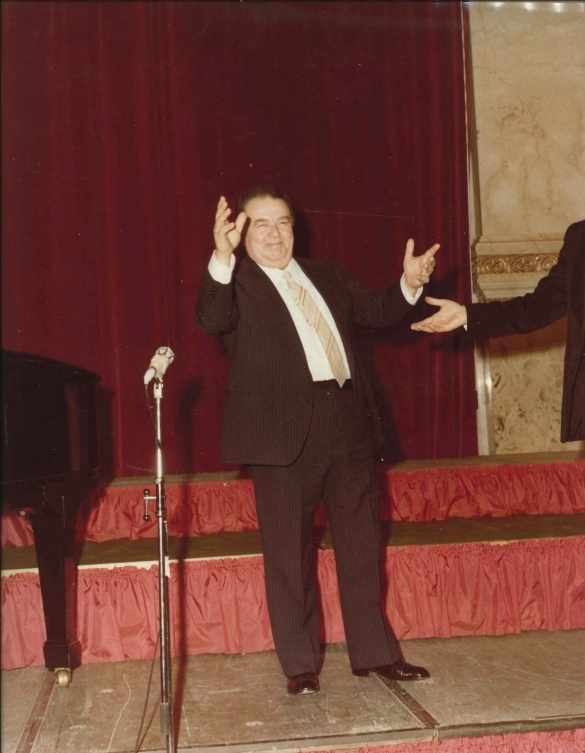 1980 Il Tenore Ferruccio Tagliavini in concerto a Salsomaggiore Terme: 30 settembre 1980 - Il celebre tenore si è esibito in un concerto lirico nella sala delle Cariatidi al palazzo dei Congressi