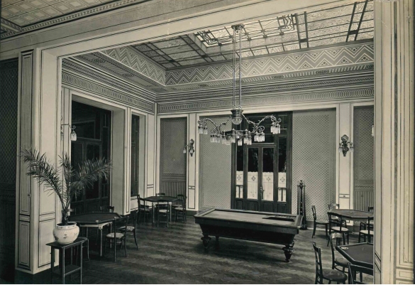 Vecchia Salso - Collezione Fotografica Digitale Famiglia Marzaroli: Primi del Novecento - Il Grand Hotel des Thermes, la sala biliardo