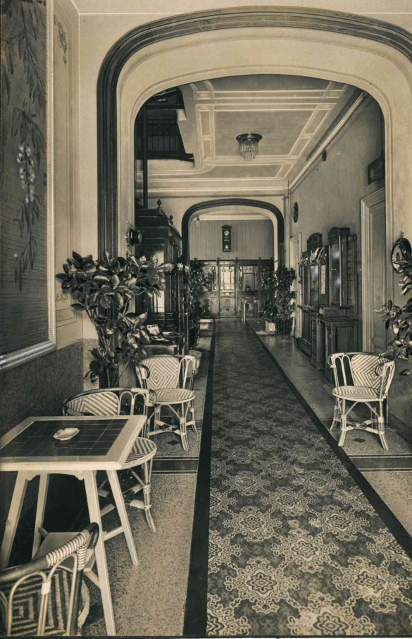 Vecchia Salso - Collezione Fotografica Digitale Famiglia Marzaroli: Primi del Novecento - Grand Hotel Regina, interno